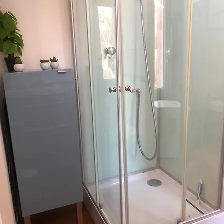 Joli Studio Centre Apartment